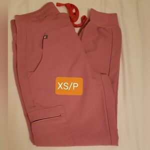 Used figs jogger scrub pants, XS/P, Chalk pink,in good condition